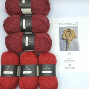 Isager Yarns knitted shawl kit CAMOMILLE -burned red